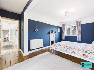 Bedroom- click for photo gallery